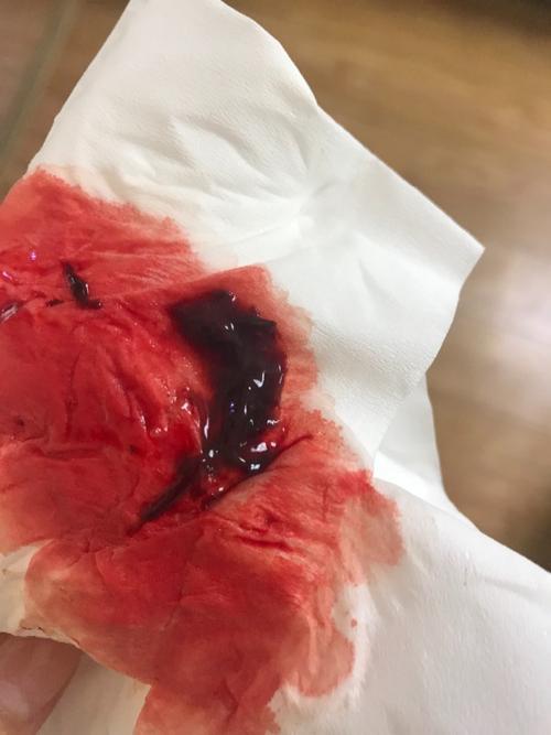 例假喝红酒补救