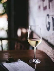 晚安红酒图片