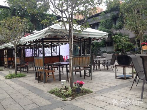 德阳餐饮管理有限公司