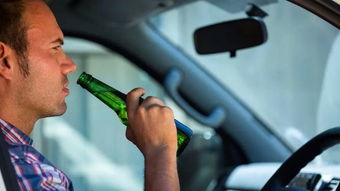 红酒喝完几个小时可以开车