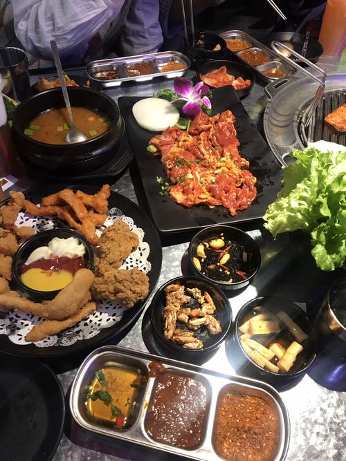西安小寨附近年夜饭店