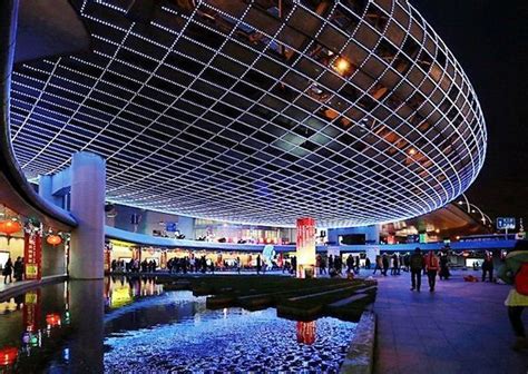 杨浦五角场美食街在哪里