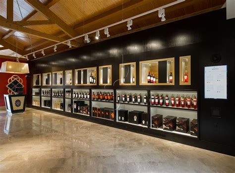 开红酒店需要多少钱
