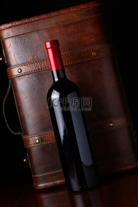 女人喝一瓶红酒相当于几瓶啤酒