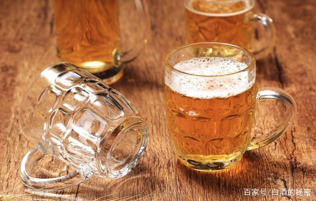 白酒啤酒红酒哪种不容易长胖