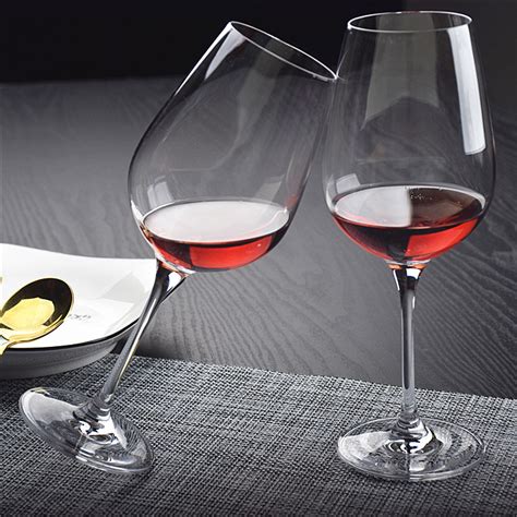 红酒加红酒杯等于27