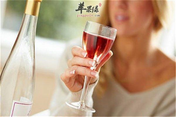 女的来姨妈可以喝红酒吗