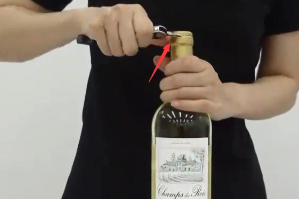 没有开塞器如何开红酒
