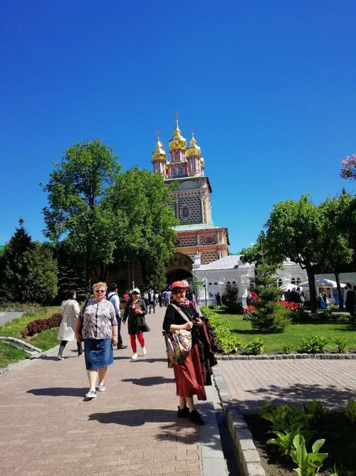 5月去俄罗斯旅游穿什么衣服