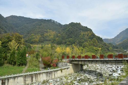 汶川卧龙景区