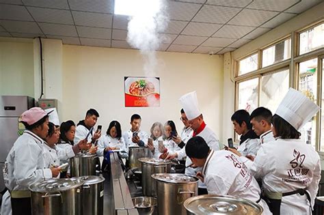 餐饮培训师工资