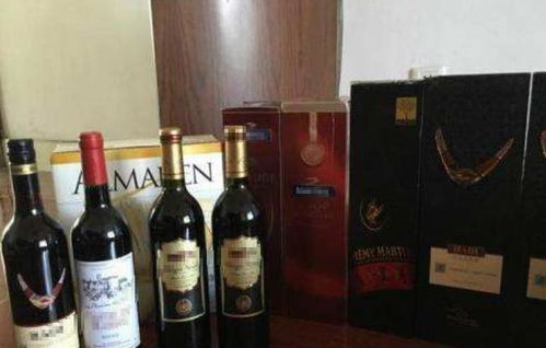 该怎么处理打碎的红酒？