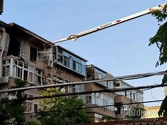 河北廊坊燕郊爆炸事件楼房坍塌与紧急响应分析