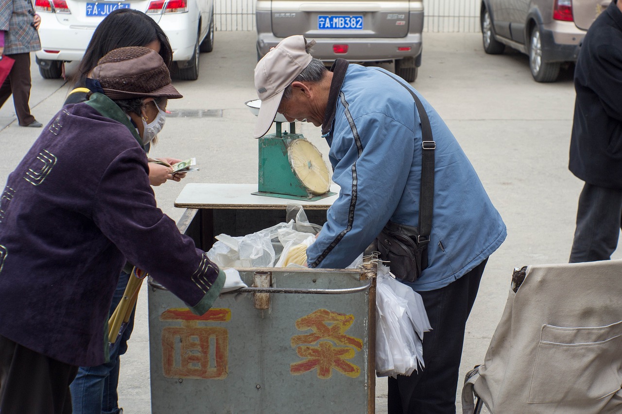 福州五城区实行三停一休，市民响应人不出门倡议