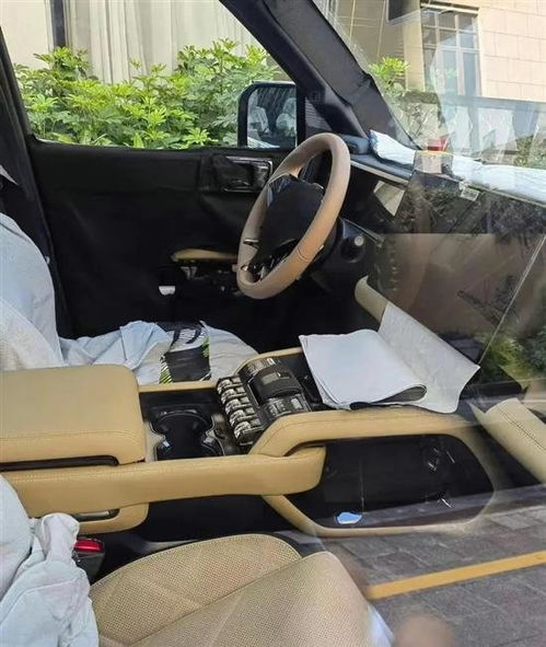 比亚迪华为联手研发硬派专属智驾方案即将上市的方程豹豹车型将搭载华为乾崑智驾