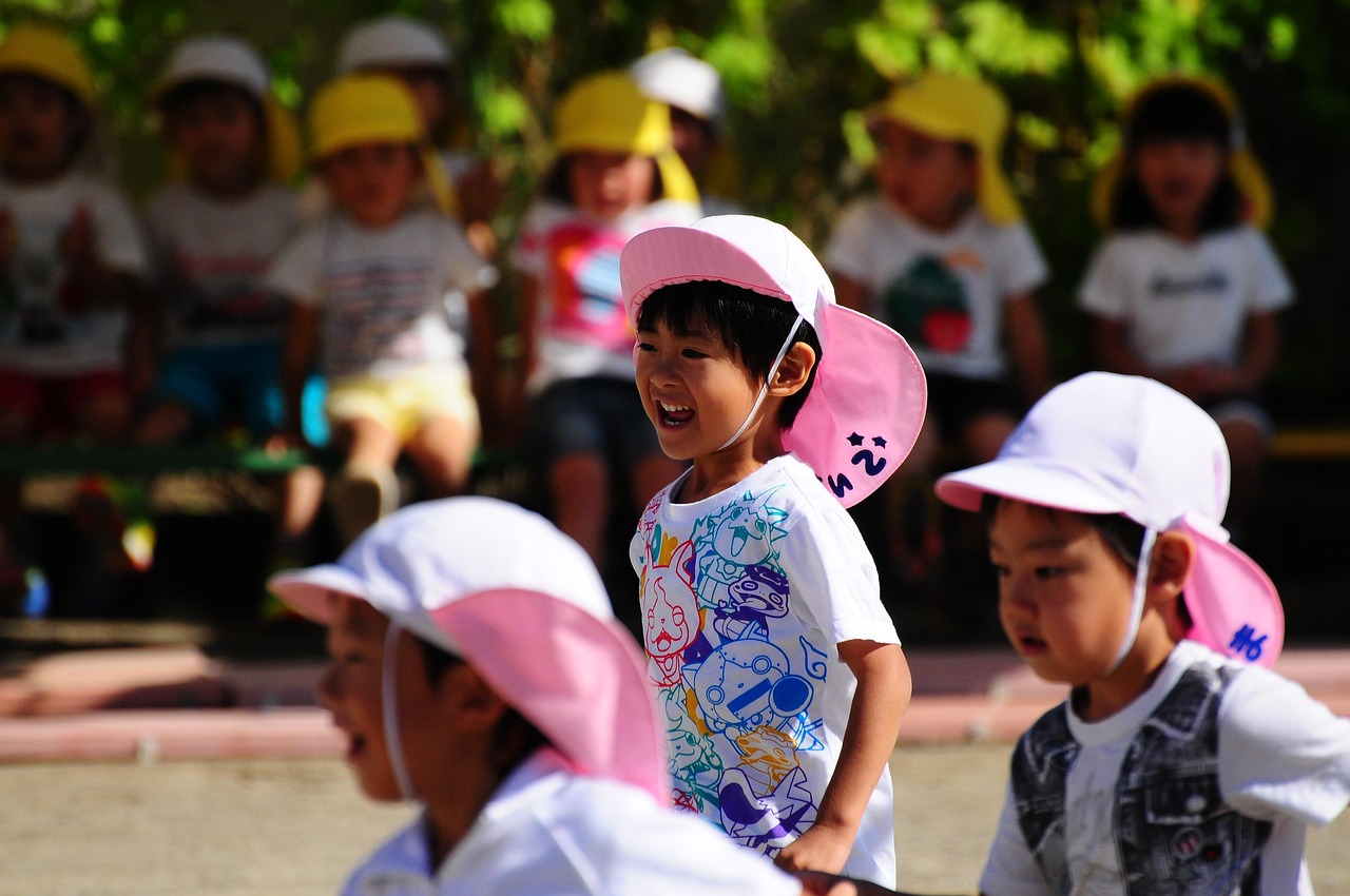 探索奇妙世界，幼儿园大班百科的启蒙之旅
